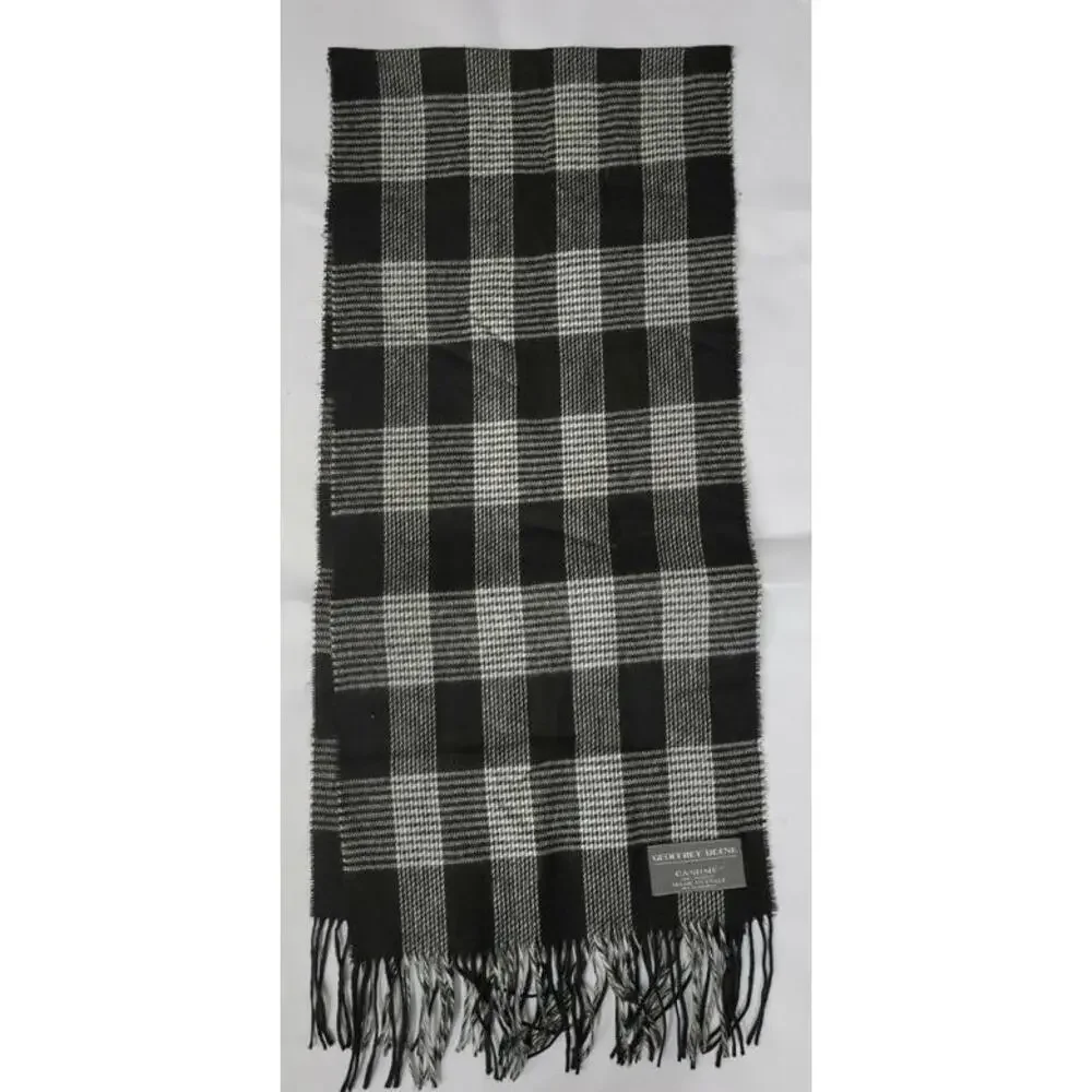 Geoffrey Beene Made in Italy Acrylic Black Scarf Plaid Fringed 12